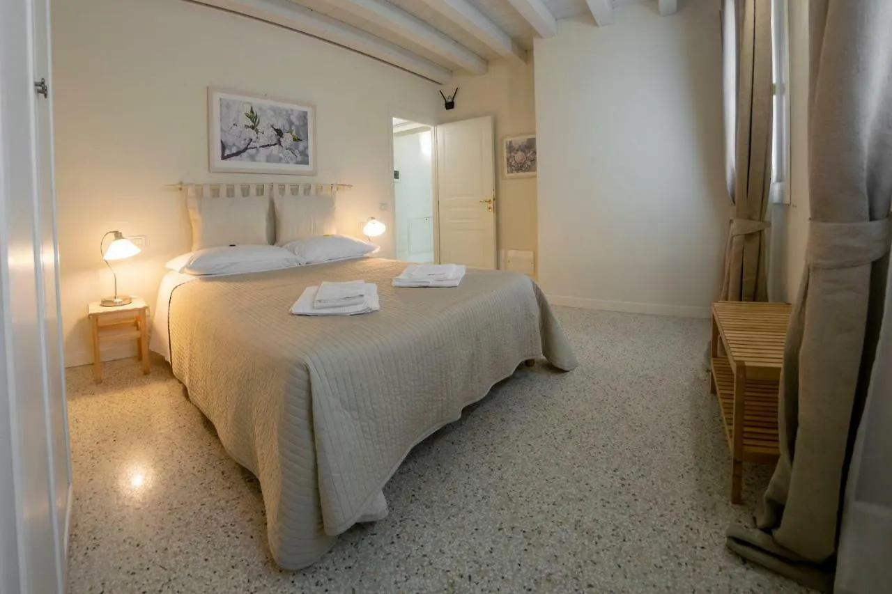 Juliet House Otel Verona İtalya