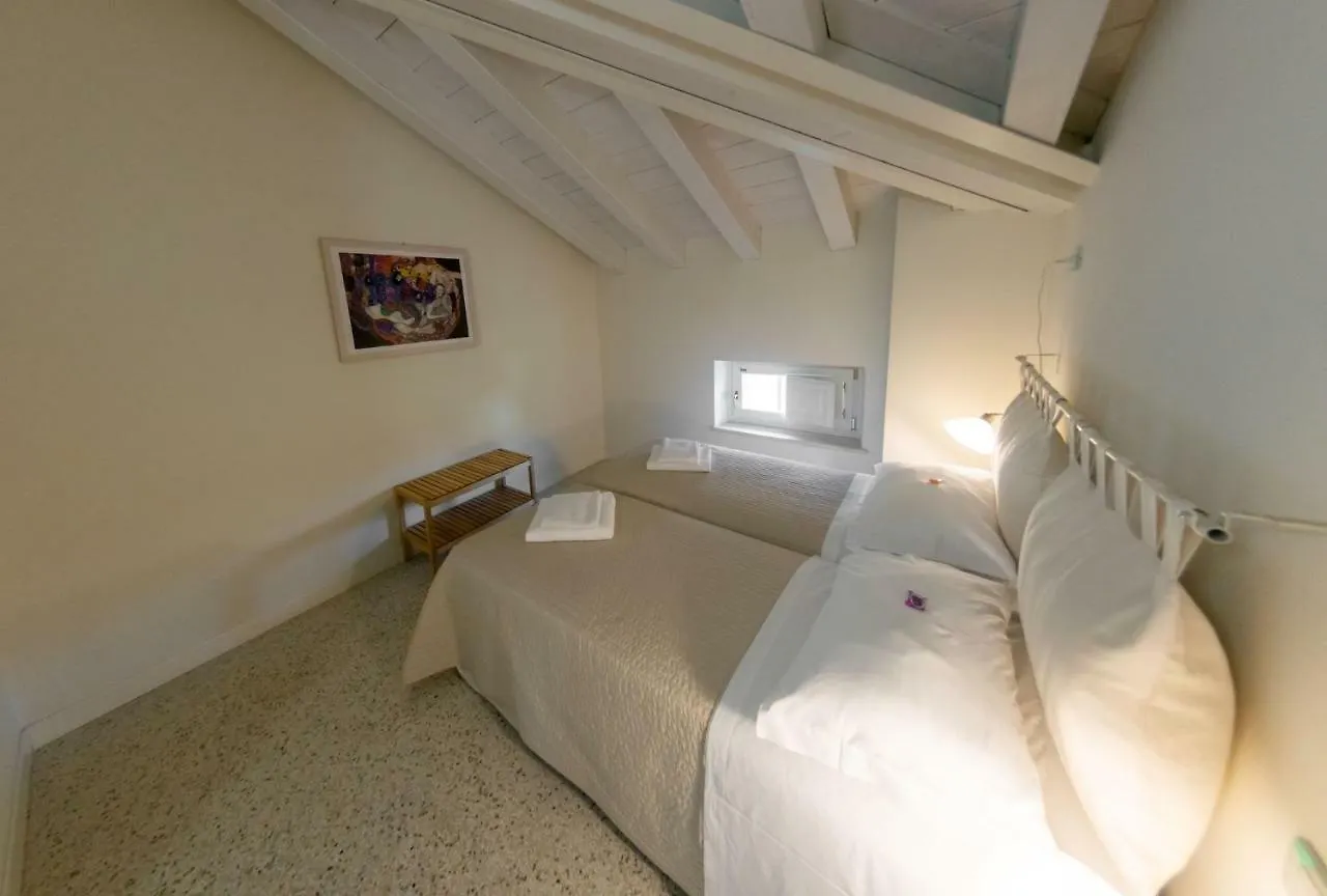 Juliet House Otel Verona 2*,  İtalya