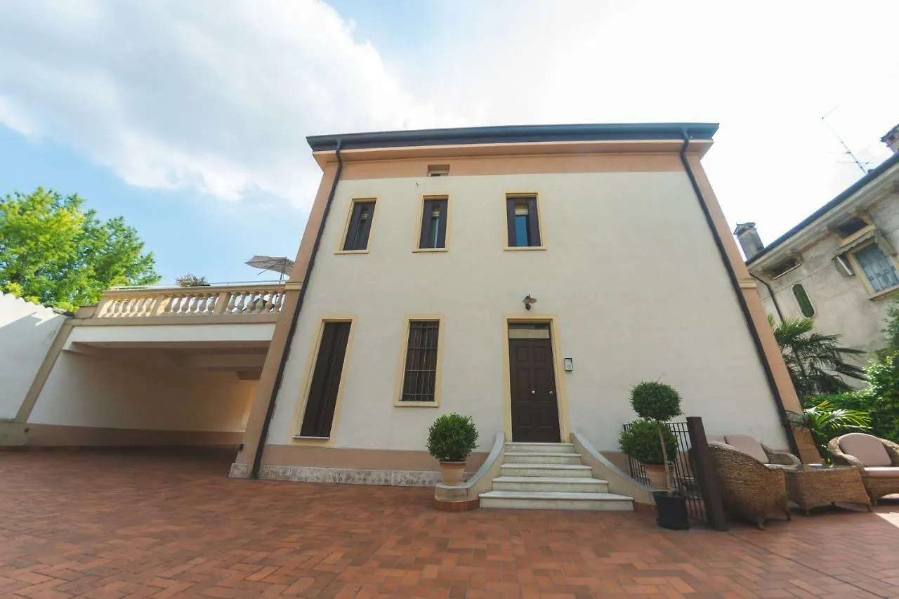 Juliet House Otel Verona